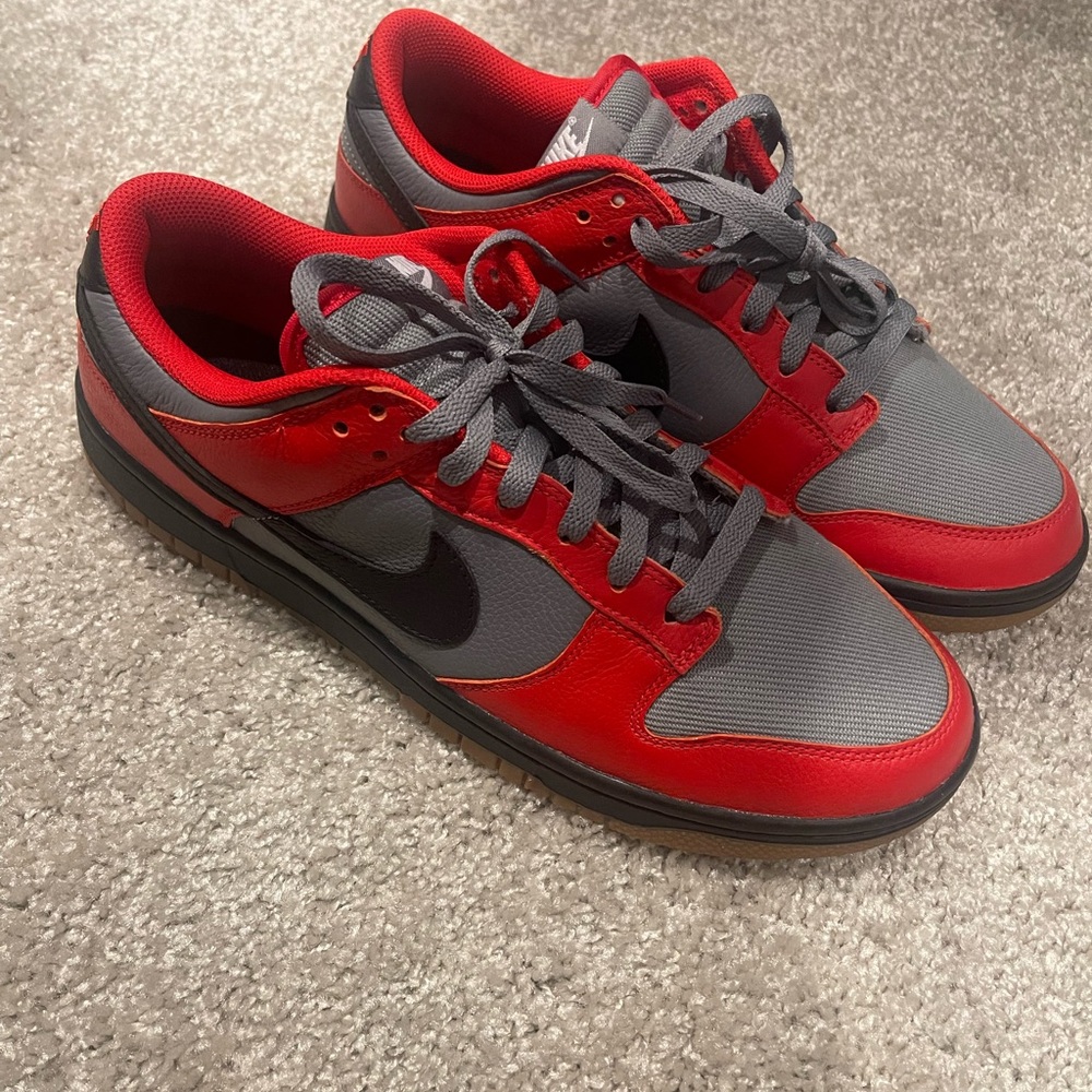 Nike Men's Red and Gray Sneakers